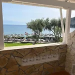 Lägenhet Hamre Agios Georgios Pagon